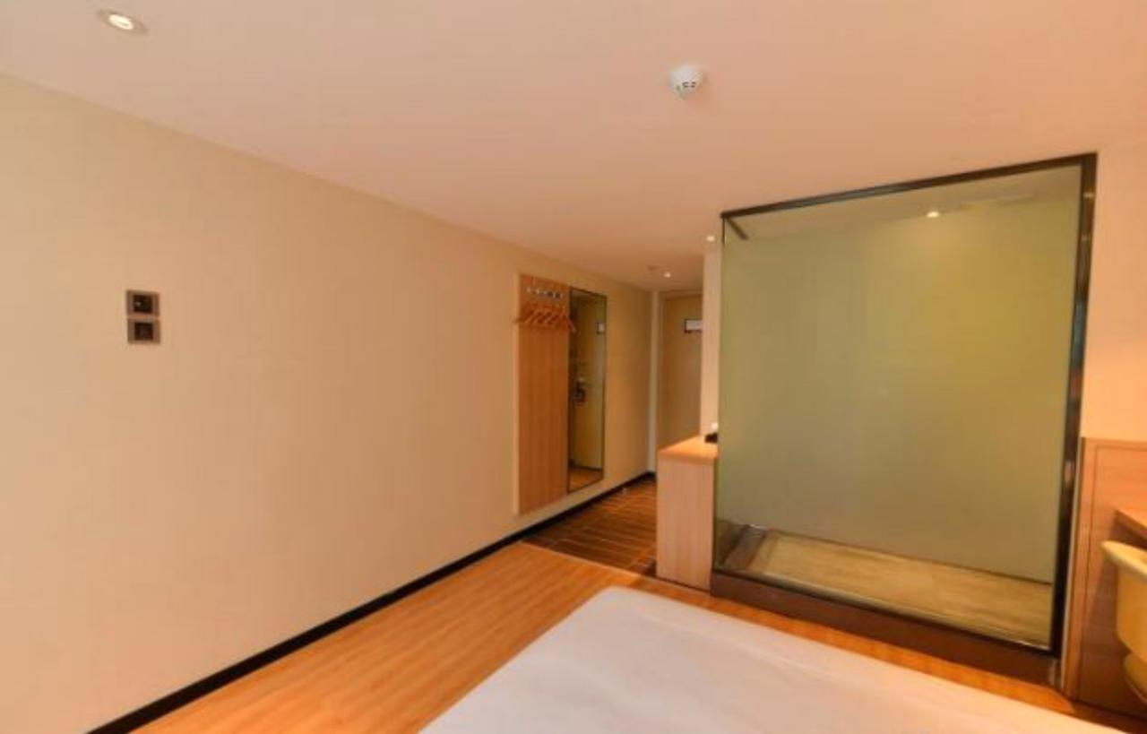Iu Hotel Beijing Zhongguancun Zhichunli Pequim Exterior foto